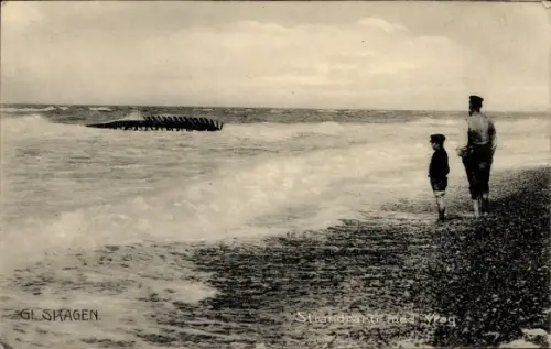 Ak Skagen Dänemark,  Strandpartie mit Schiffswrack
