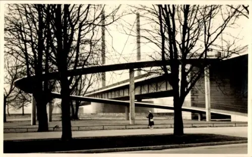 Foto Düsseldorf am Rhein, Aufgang Nordbrücke