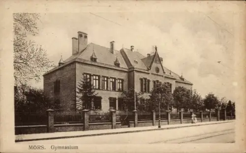 Ak Moers am Niederrhein, Gymnasium