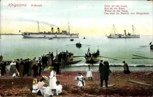 Ak Nordseeinsel Helgoland,  Ankunft, Passagierdampfer, Strand mit Landungsbooten, Personen