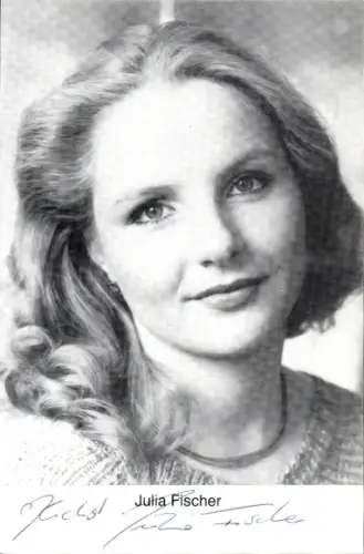 Foto Schauspielerin Julia Fischer, Portrait, Autogramm