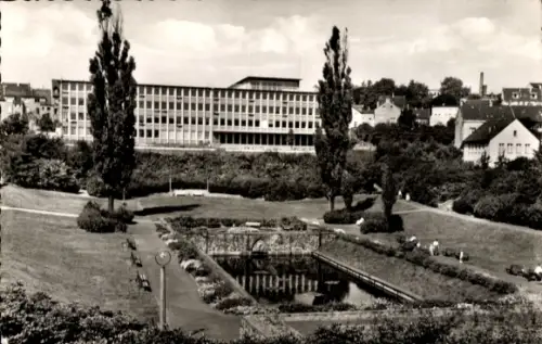Ak Vorspel Solingen,  Vorspel-Anlagen, kaufmännische Berufsschule, Parkteich, Pappeln