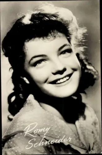 Ak Schauspielerin Romy Schneider, Portrait