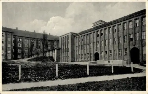 Ak Freiberg in Sachsen, Kaserne