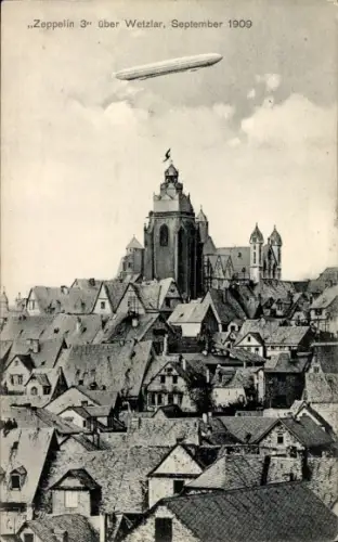 Ak Wetzlar im Lahn Dill Kreis, Zeppelin 3 fliegt über den Dom
