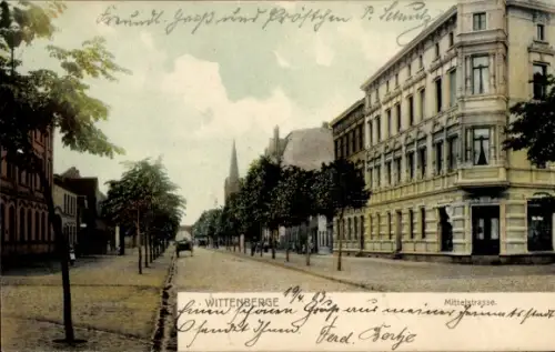 Ak Wittenberge an der Elbe Prignitz, Straße mit Bäumen, historische Gebäude, Postkarte