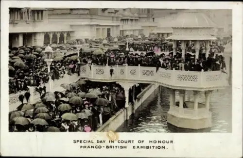 Ak London City England, Französisch-Britische Ausstellung 1908, Sondertag im Ehrenhof