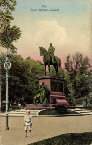 Ak Kiel,  Kaiser-Wilhelm-Denkmal, Reiterstandbild