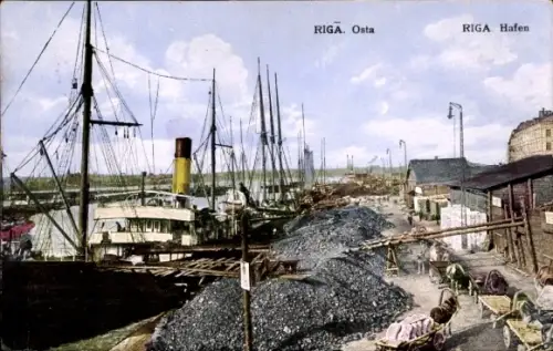 Ak Riga Lettland, Schiffe im Hafen