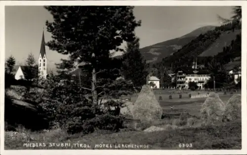 Ak Mieders Stubaital Tirol, Hotel Lerchenhof, Feld