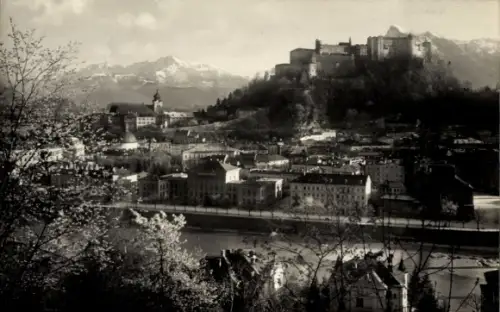 Ak Salzburg in Österreich, Blick vom Kapuzinerberg