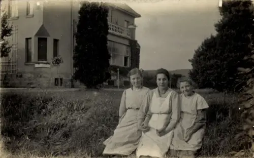 Foto Ak Lendringsen Menden im Sauerland, Familie Schulte, Grinsberg 11