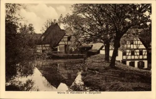 Ak Heiersdorf Burgstädt in Sachsen, Mühle in  Fachwerkhäuser, Teich