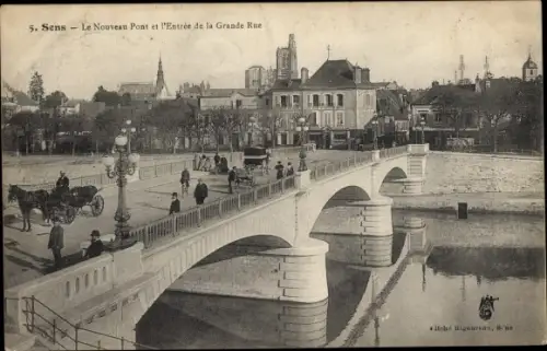 Ak Sens Yonne, Le Nouveau Pont, L'Entree de la Grande Rue