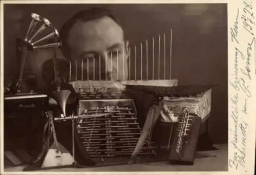 Foto Doppelbelichtung, Fotomontage Portrait eines Mannes, Musikinstrumente, P. Sonore, 1928