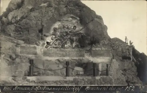 Foto Ak Hartmannswiller Hartmannsweiler Elsass Haut Rhin, Hartmannswillerkopf, Monument