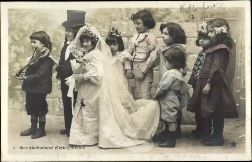 Ak Kinder als Erwachsene, Hochzeit