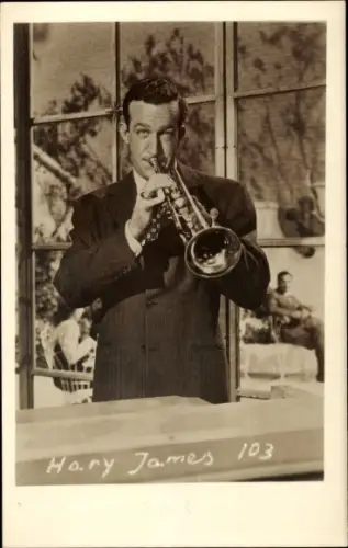 Ak Schauspieler Harry James, Portrait, Trompete