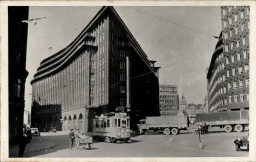 Foto Hamburg Mitte Altstadt, Chilehaus, Straßenbahn