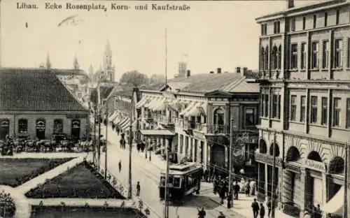 Ak Liepaja Libau Lettland, Rosenplatz Ecke Kornstraße und Kaufstraße, Straßenbahn