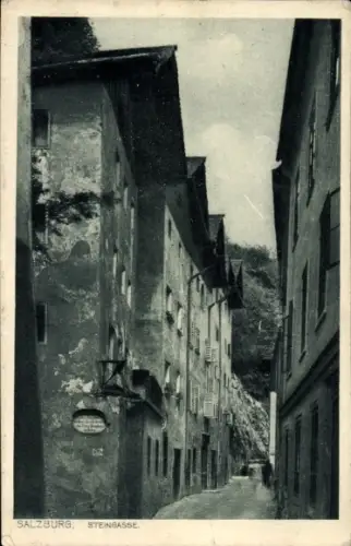 Ak Salzburg, Blick in die Steingasse, Wohnhäuser, Berg