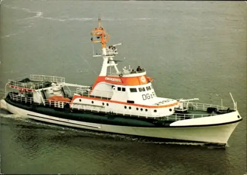 Ak Seenotkreuzer mit Tochterboot John T. Essberger, Seenotrettung