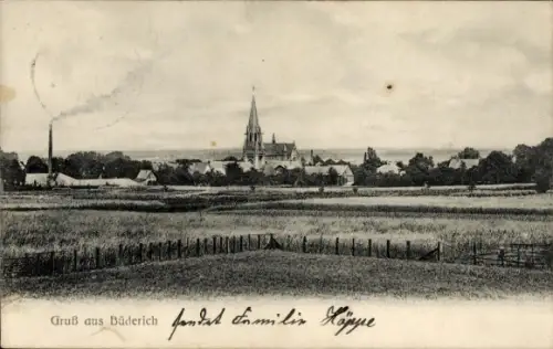 Ak Büderich Wesel am Niederrhein,  Kirche mit hohem Turm, Fabrikschornstein, Felder