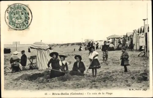 Ak Riva Bella Calvados, Un coin de la Plage