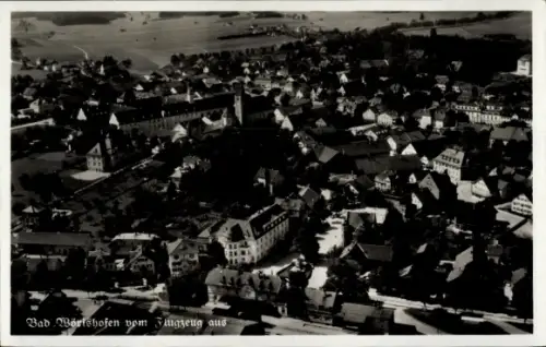 Ak Bad Wörishofen im Unterallgäu, Bad Wörishofen vom Flugzeug aus, Nr. 697