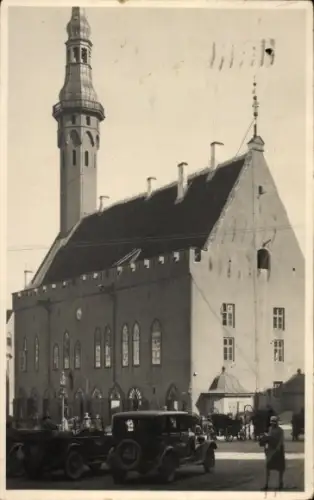 Foto Ak Tallinn Reval Estland, Blick auf Kirche