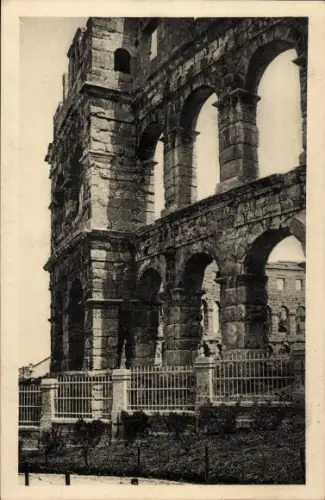 Ak Pola Pula Kroatien,  Arena, südöstlicher Torturm