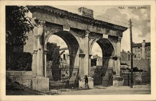 Ak Pola Pula Kroatien,  Porta Gemina