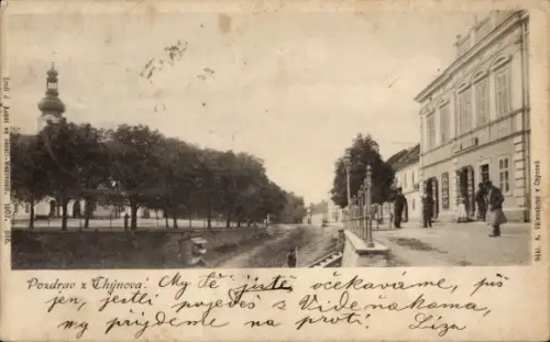Ak Chýnov Chejnow Kinau Südböhmen,  Marktplatz, Kirche mit Zwiebelturm, Häuser mit Geschäften, Ba