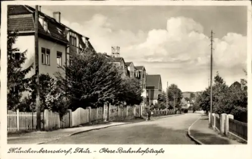 Ak Münchenbernsdorf in Thüringen, Obere Bahnhofstraße