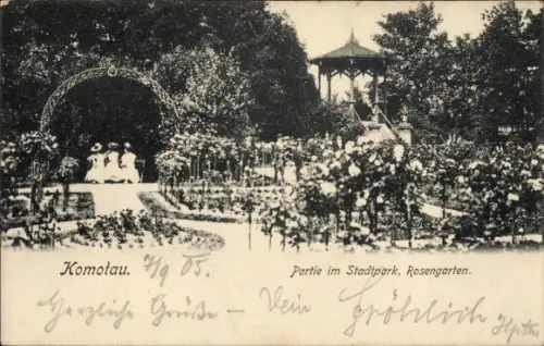 Ak Chomutov Komotau Region Aussig,  Partie im Stadtpark, Rosengarten