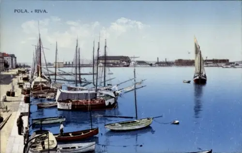 Ak Pola Pula Kroatien, POLA. RIVA., Riva, Hafenpromenade, Segel- und Fischerboote