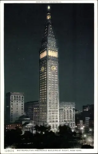 Ak New York City USA, Metropolitan Life Insurance Building bei Nacht