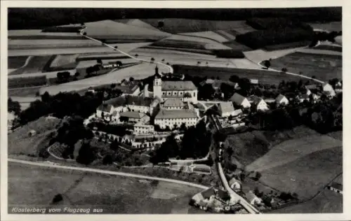 Ak Klosterberg Hohenwart in Oberbayern, Luftaufnahme
