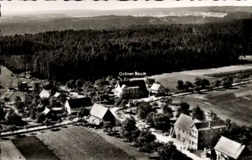 Ak Ettmannsweiler Simmersfeld im Schwarzwald,  Grüner Baum (Gasthof & Pension), Schwarzwald, 700 