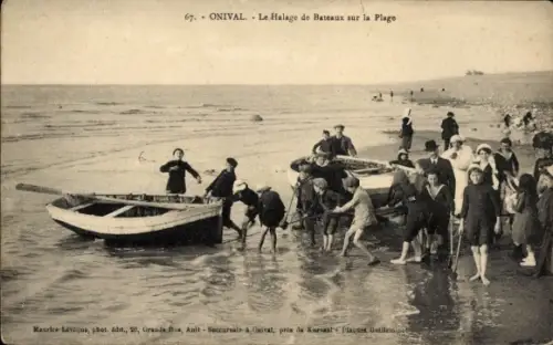 Ak Onival Ault Somme,  Le Halage de Bateaux sur la Plage, Kursaal