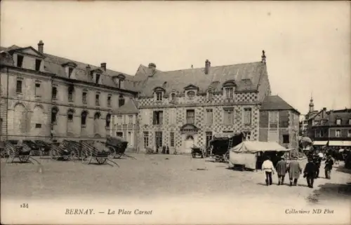 Ak Bernay Eure, La Place Carnot, Marktplatz, Pferdekarren