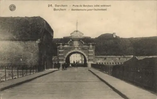 Ak Berchem Flandern Antwerpen, Blick zum Tor