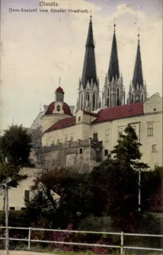 Ak Olomouc Olmütz Stadt,  Dom-Ansicht vom Kloster Hradisch, Domtürme