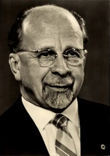 Ak Walter Ulbricht, Erster Sekretär des Zentralkomitees der SED, DDR, Portrait