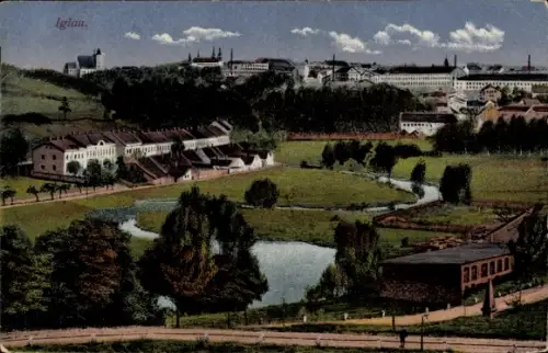 Ak Jihlava Iglau Region Hochland,  Stadtpanorama mit Teich und Park