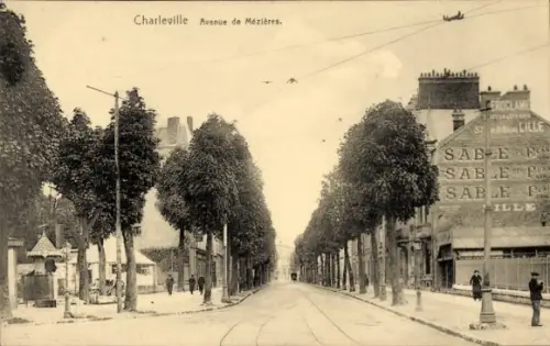 Ak Charleville Mézières Ardennes, Avenue de Mézières