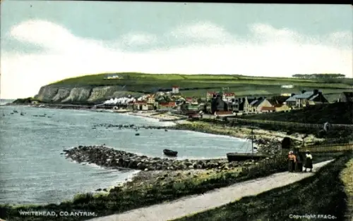 Ak Whitehead County Antrim Nordirland, Whitehead, Co. Antrim, Küste, Hafenmauer, Strand, Dorfansi