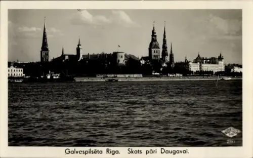 Ak Riga Lettland, Hauptstadt  Blick über die Daugava