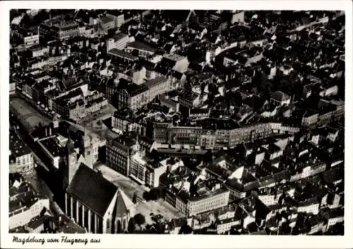 Ak Magdeburg an der Elbe, Magdeburg vom Flugzeug aus, Dom zu  Innenstadt