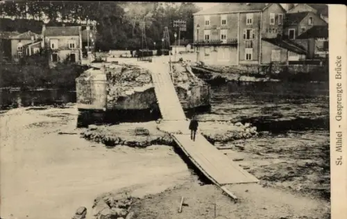 Ak St. Mihiel Meuse Lothringen, Blick auf die gesprengte Brücke